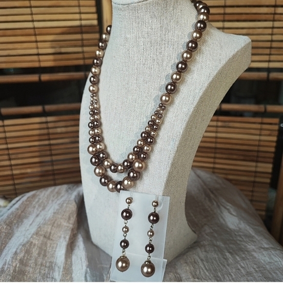 Rich Cocoa Chocolate Brown Faux Pearl Rosary Chain Glass Opaline Beaded Necklace - Picture 8 of 9